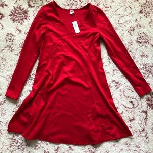 Old Navy red long sleeve v-neck dress
